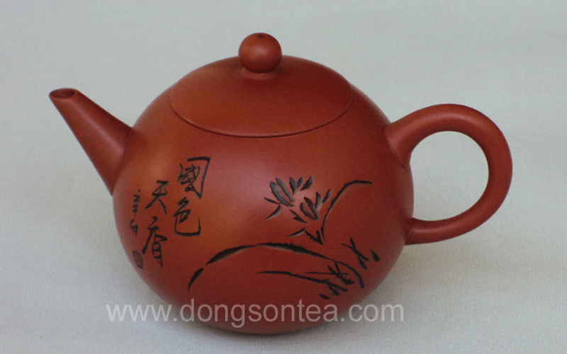 Traditional ceramic tea pot  M2