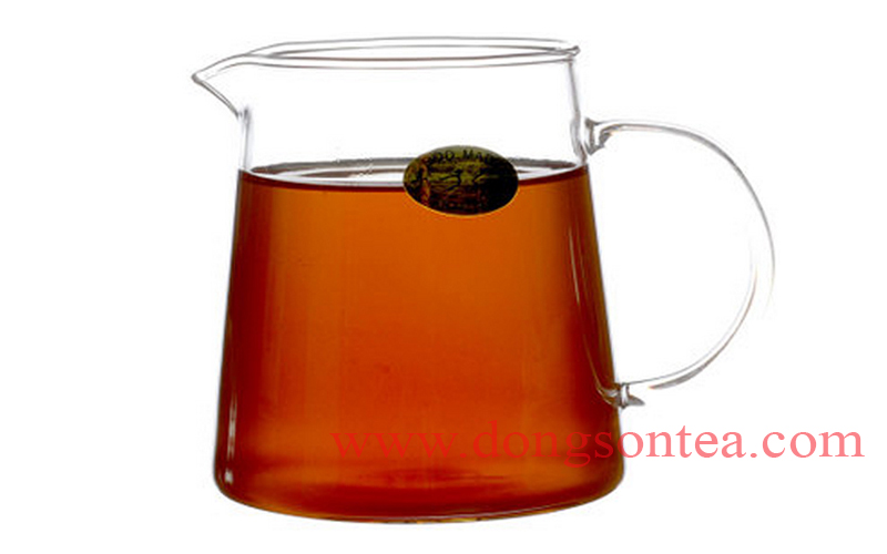 Glass pitcher 002