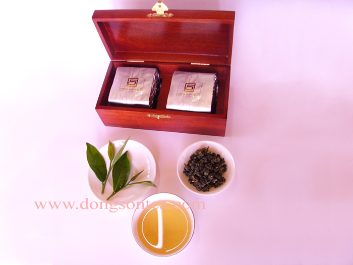 Hộp gỗ trà Olong Ngọc Việt 200gr